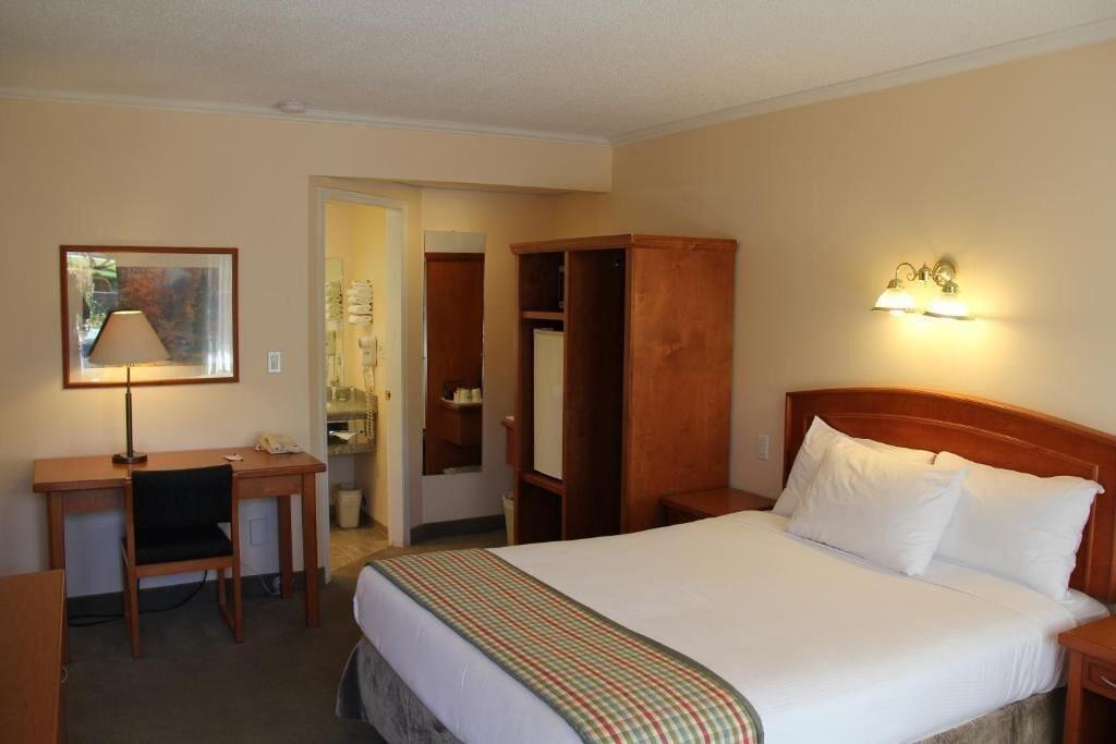 Travelodge By Wyndham Kamloops Ngoại thất bức ảnh